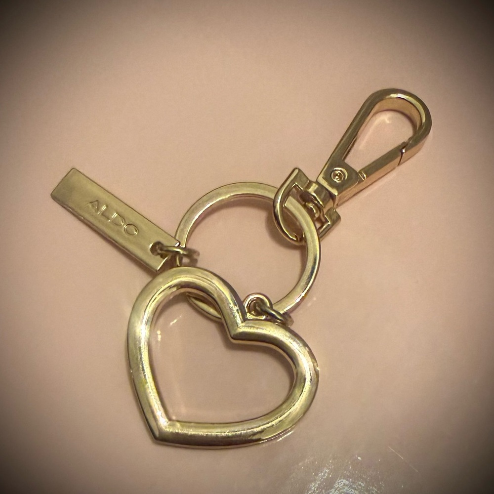 Aldo NWOT Heart Bag Charm Key Holder